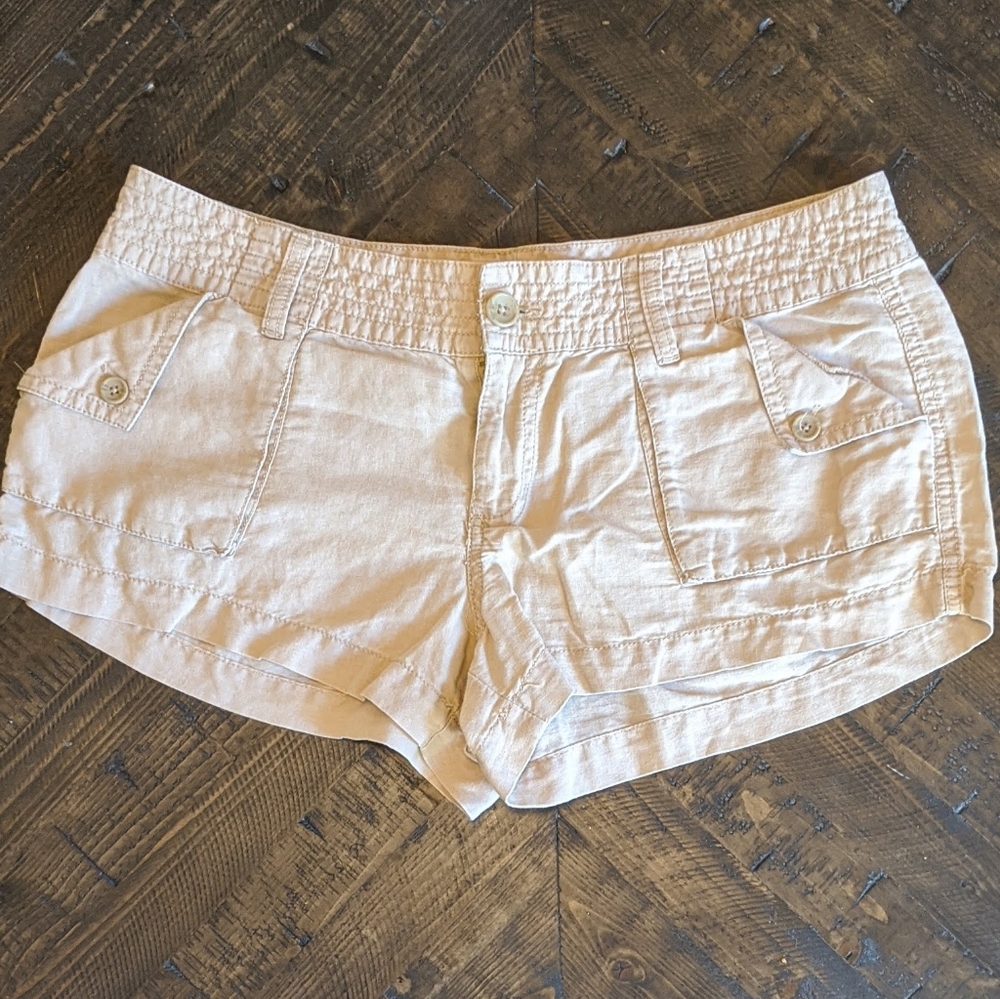 5/$25 🛍️ Khaki cargo shorts